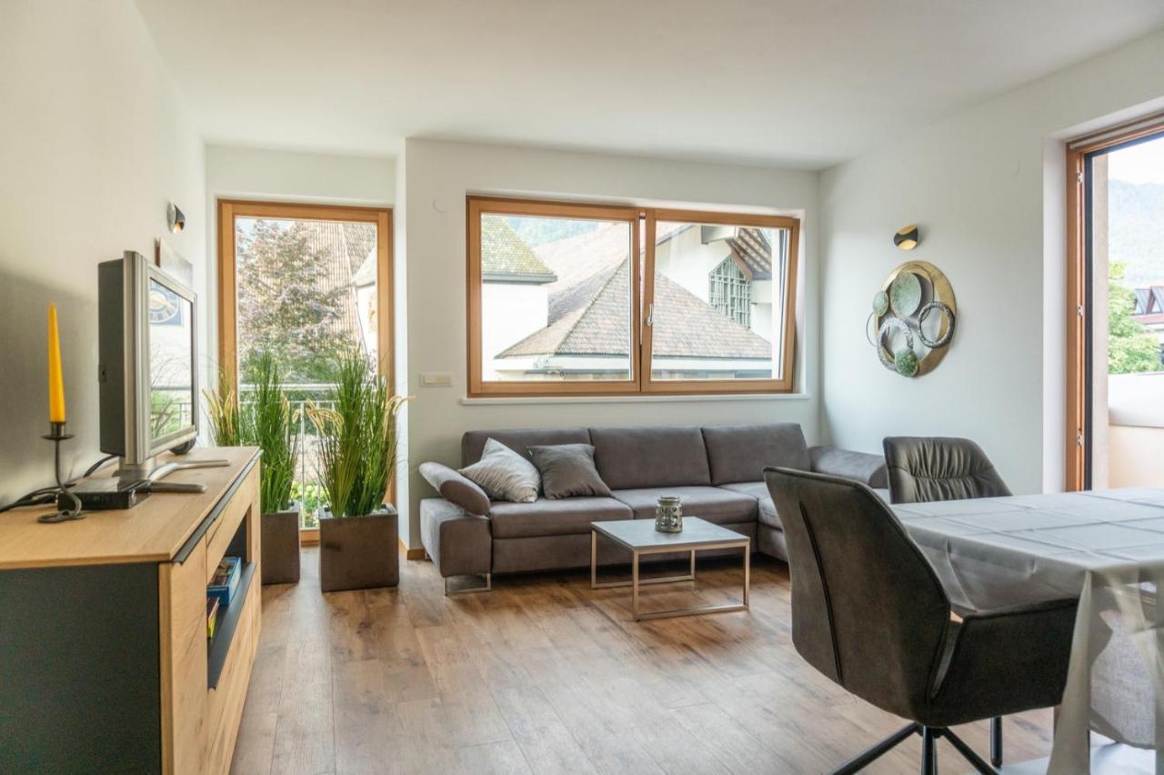 Ferienwohnung Mit Garage, Fahrradraum Und Sehr Grosser Sonnenverwoehnten Terrasse Lagundo Exterior photo